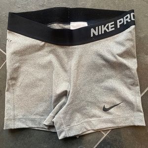 Nike Women's Pro 3” Shorts Small Heather Gray Black